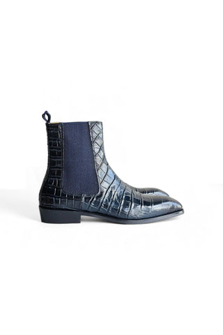 Carrucci KB503X-601E Men’s Embossed Leather Chelsea Boot