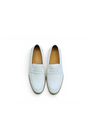 Carrucci KS715-02 Tumbled Leather Penny Loafer