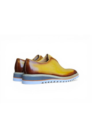 Carrucci KS550-08 Leather Laceless Loafer