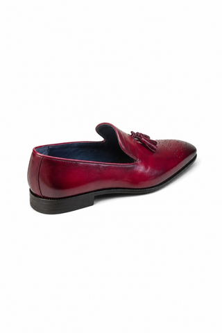 burgundy 03 rear medial three quarter