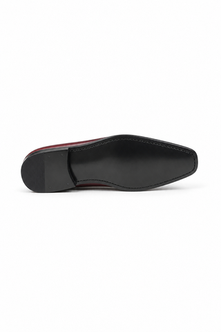 burgundy 04 outsole tread