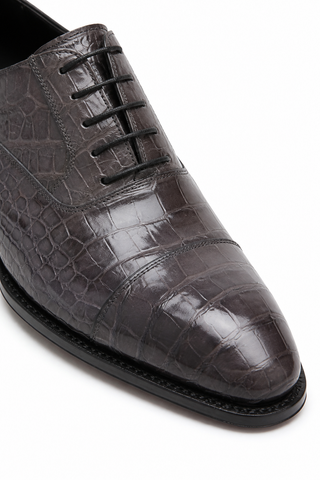 Caporicci Style 1102 Gray Alligator Cap-Toe Oxford, lacing and cap-toe detail