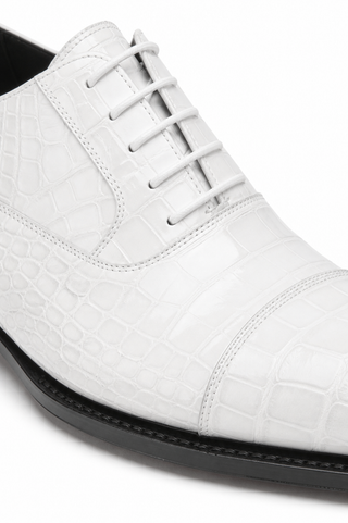 Caporicci Style 1102 White Alligator Cap-Toe Oxford, lacing and cap-toe detail visualization