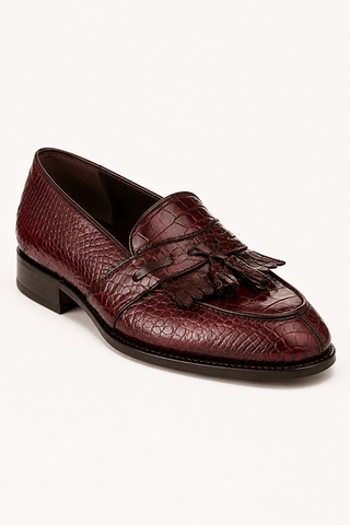 Caporicci Style 1415 Burgundy alligator fringe loafer, three-quarter view
