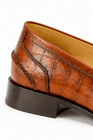 Caporicci Style 940 Gold alligator loafer, outer heel detail